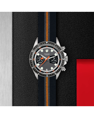 Tudor Heritage Chrono Grey and dark-coloured dial, Fabric strap (watches)
